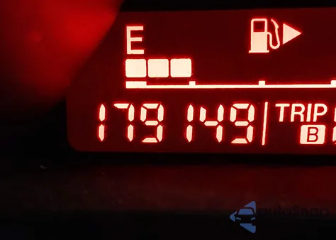 2011 Mazda Mazda3 I Touring z USA, uszkodzony, nr VIN JM1BL1VF8B1901052